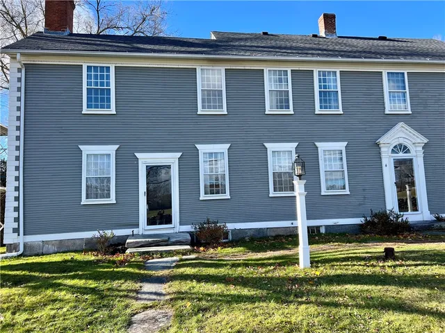 $2,195 | 4 Limerock Road, Unit 1, Smithfield, RI 02917