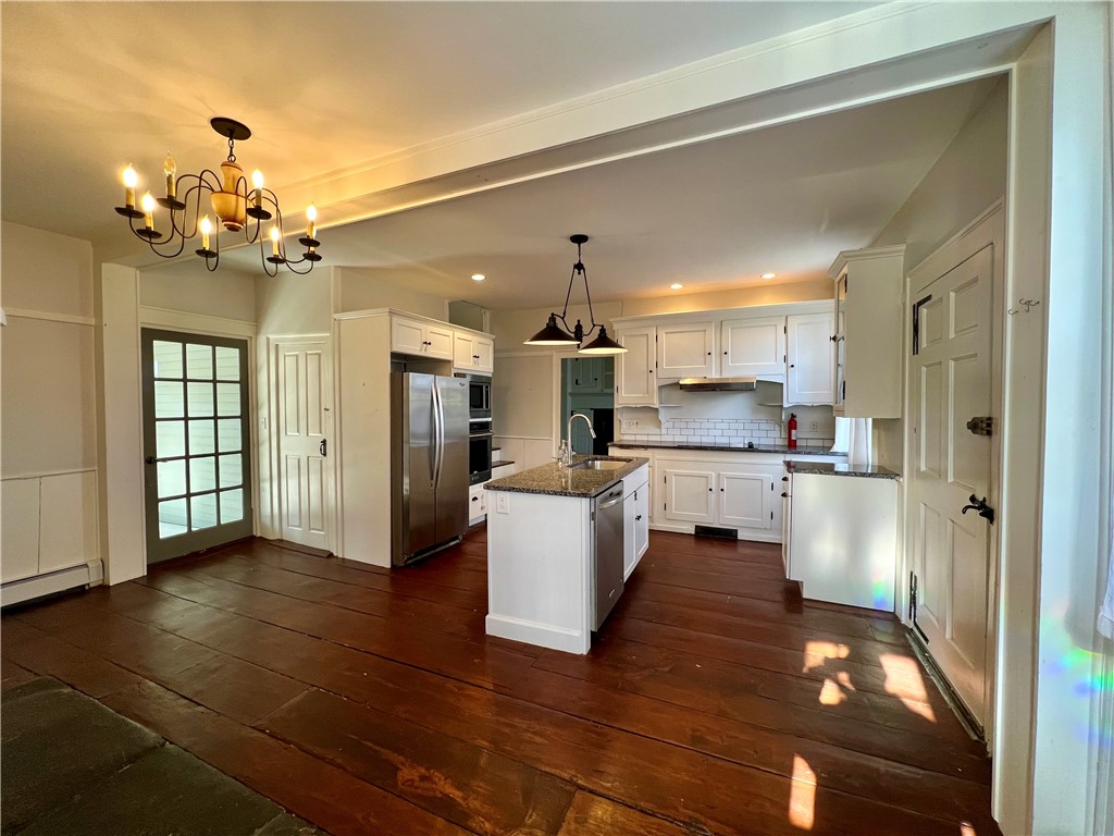 4 Limerock Road, Unit 1 Smithfield, RI 02917 - Photo 7 of 40