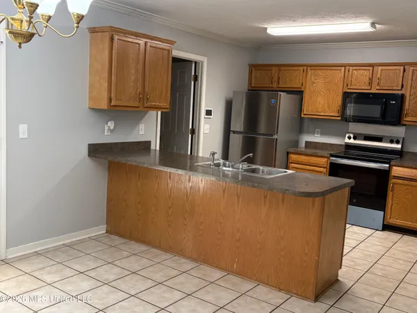 $1,900 | 103 Live Oaks Boulevard, Pearl, MS 39208