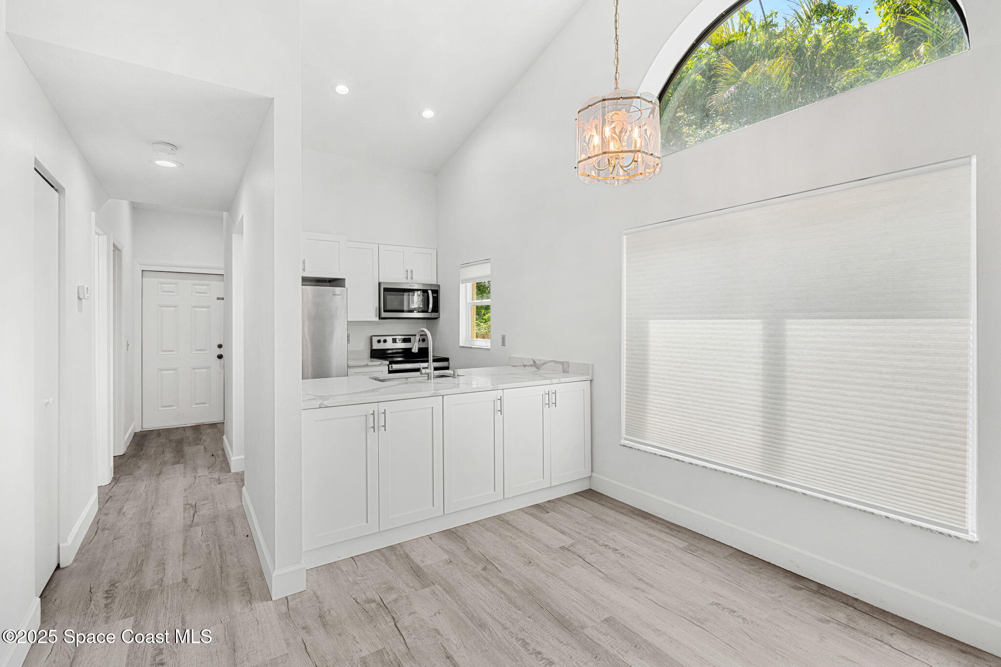 3334 Wind Surf Way Melbourne Beach, FL 32951 - Photo 11 of 42 11-web-or-mls-DSC09556-HDR