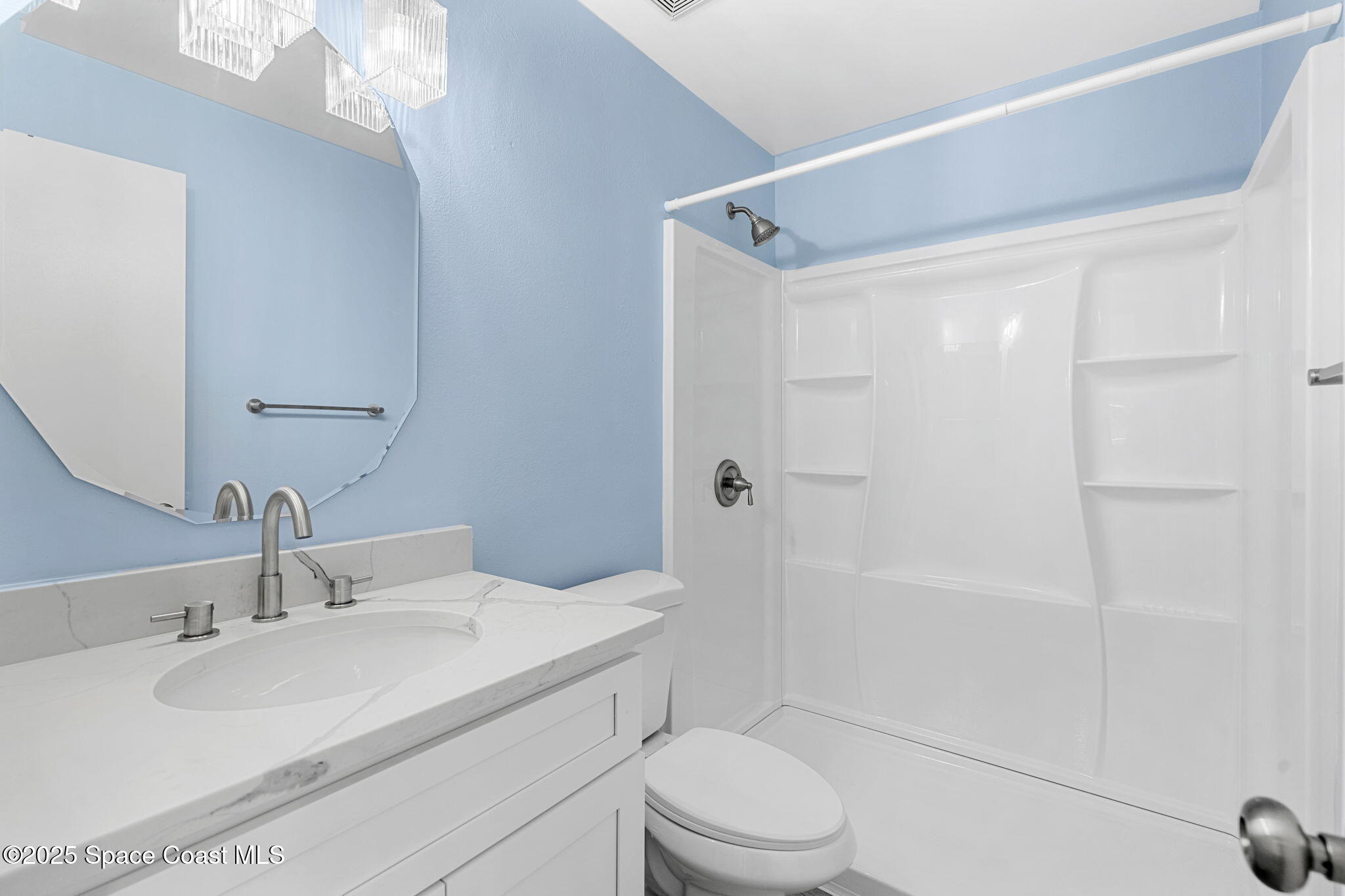 3334 Wind Surf Way Melbourne Beach, FL 32951 - Photo 19 of 42 19-web-or-mls-DSC09541-HDR