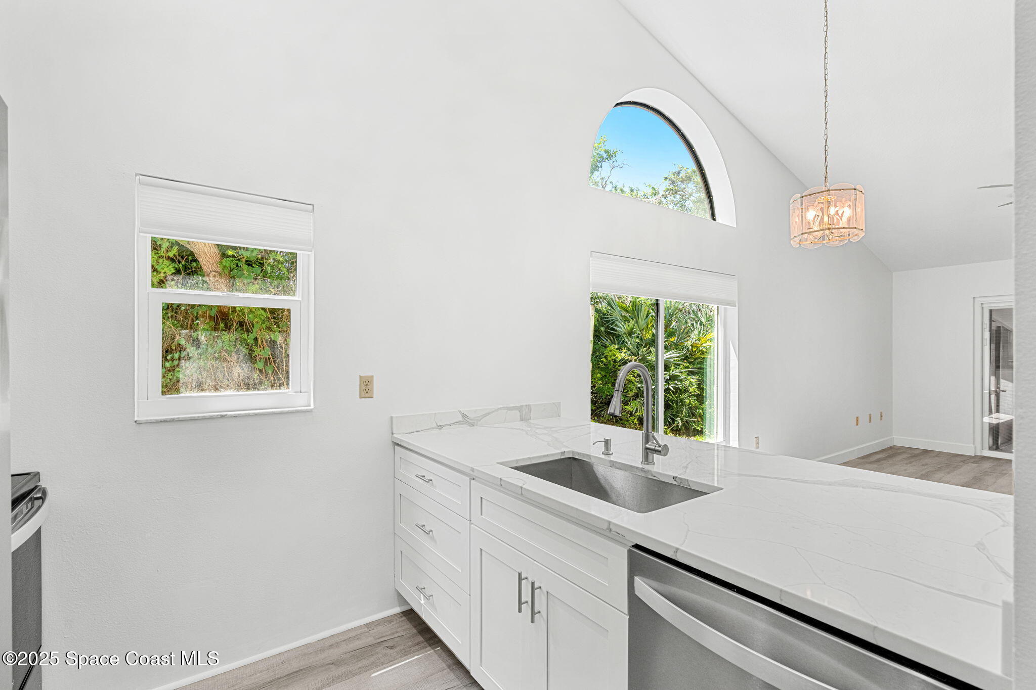 3334 Wind Surf Way Melbourne Beach, FL 32951 - Photo 7 of 42 7-web-or-mls-DSC09511-HDR