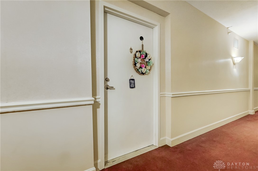 4310 Regency Ridge Court Cincinnati, OH 45248 - Photo 6 of 31 Gallery Image 6