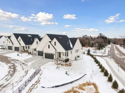 $1,299,000 | 5621 Buffington Lane, Shorewood, MN 55331