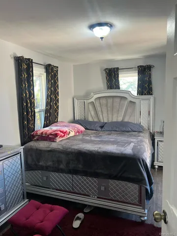 $879,000 | 91-18 173rd Street | Eastwood