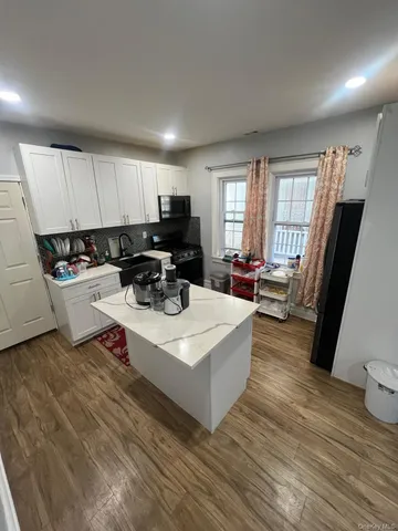 $879,000 | 91-18 173rd Street | Eastwood