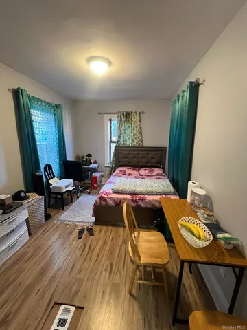 $879,000 | 91-18 173rd Street | Eastwood