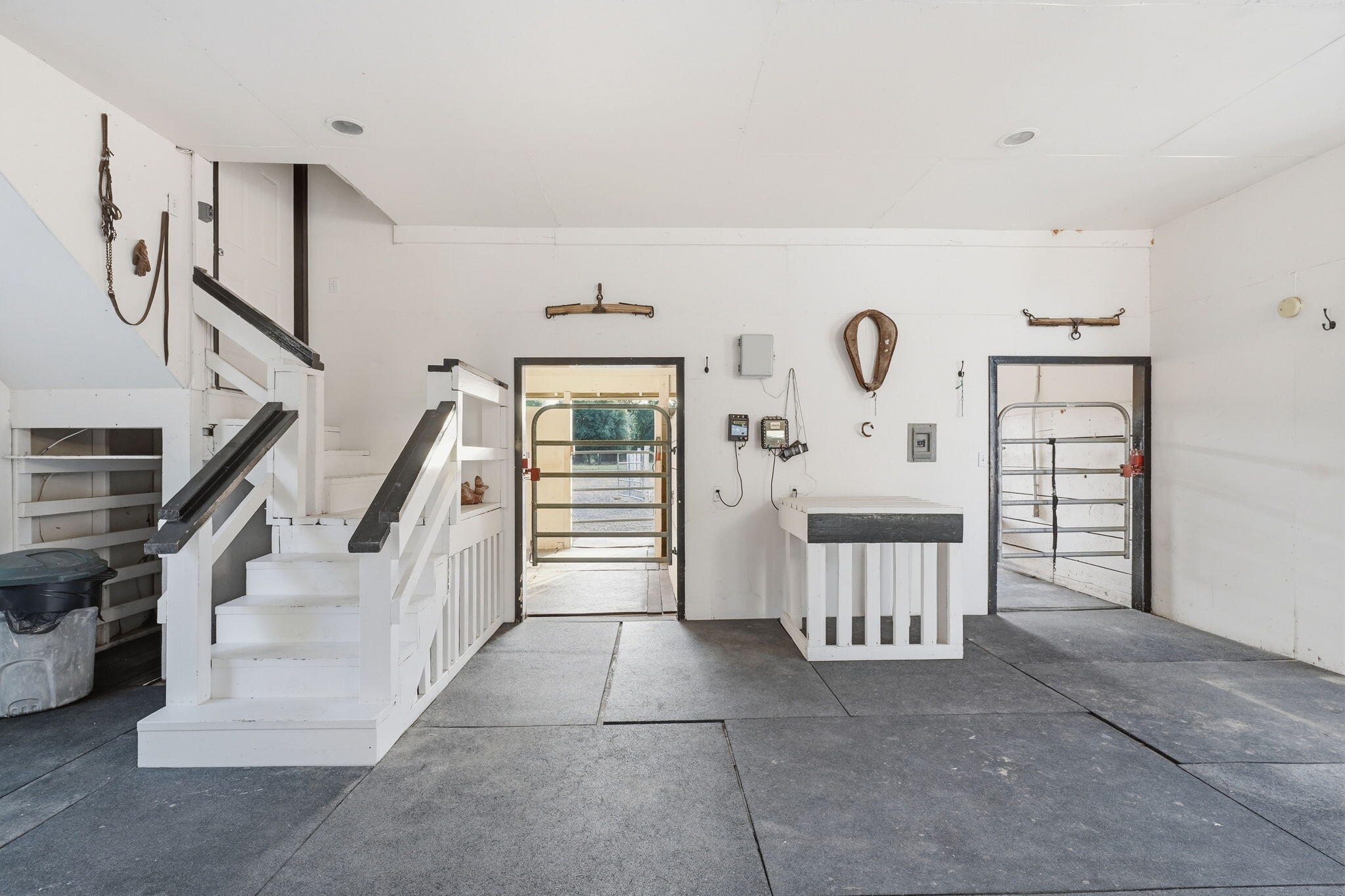 5521 Churn Creek Road Redding, CA 96002 - Photo 23 of 44 Horse Stables