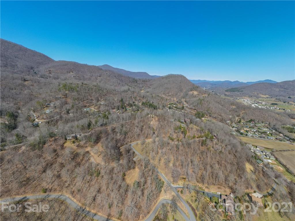 278 Violet Ridge Waynesville, NC 28785 - Photo 8 of 18 Gallery Image 8