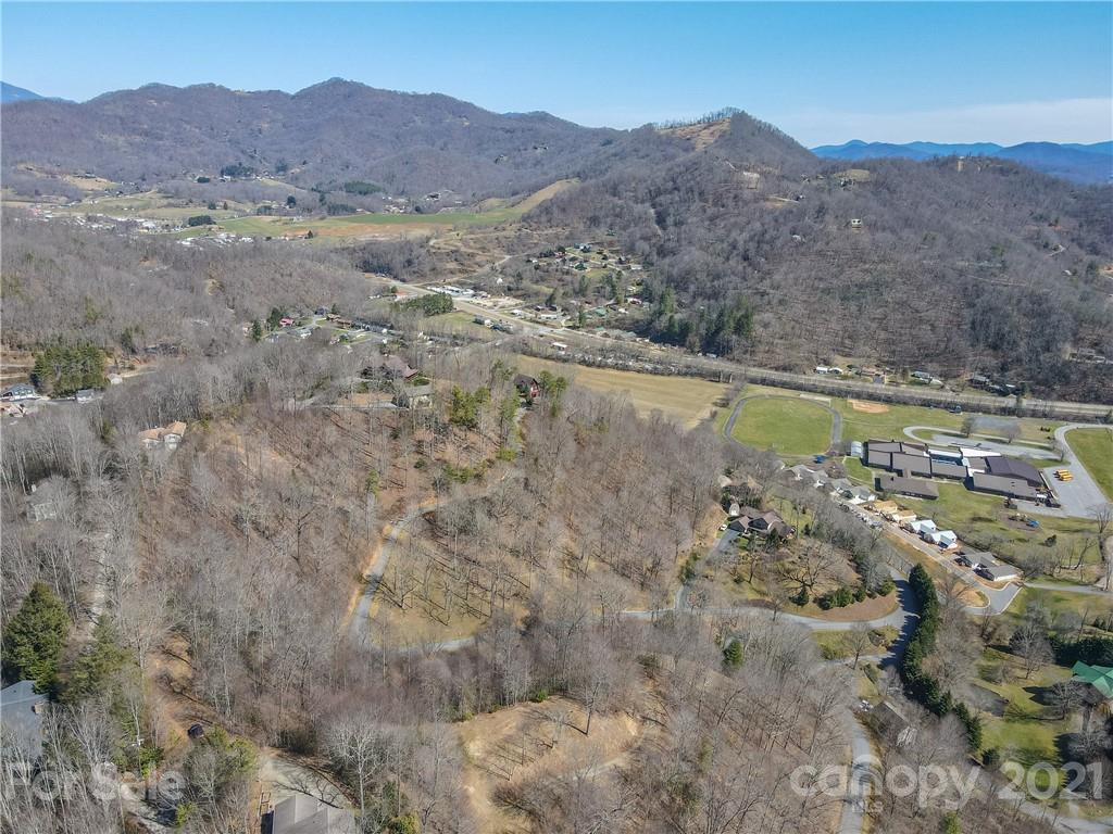 278 Violet Ridge Waynesville, NC 28785 - Photo 10 of 18 Gallery Image 10