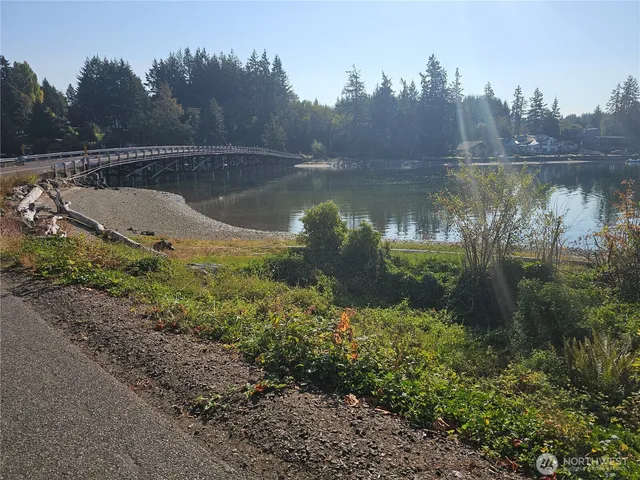 $645,000 | 70 East Sund Road, Grapeview, WA 98546