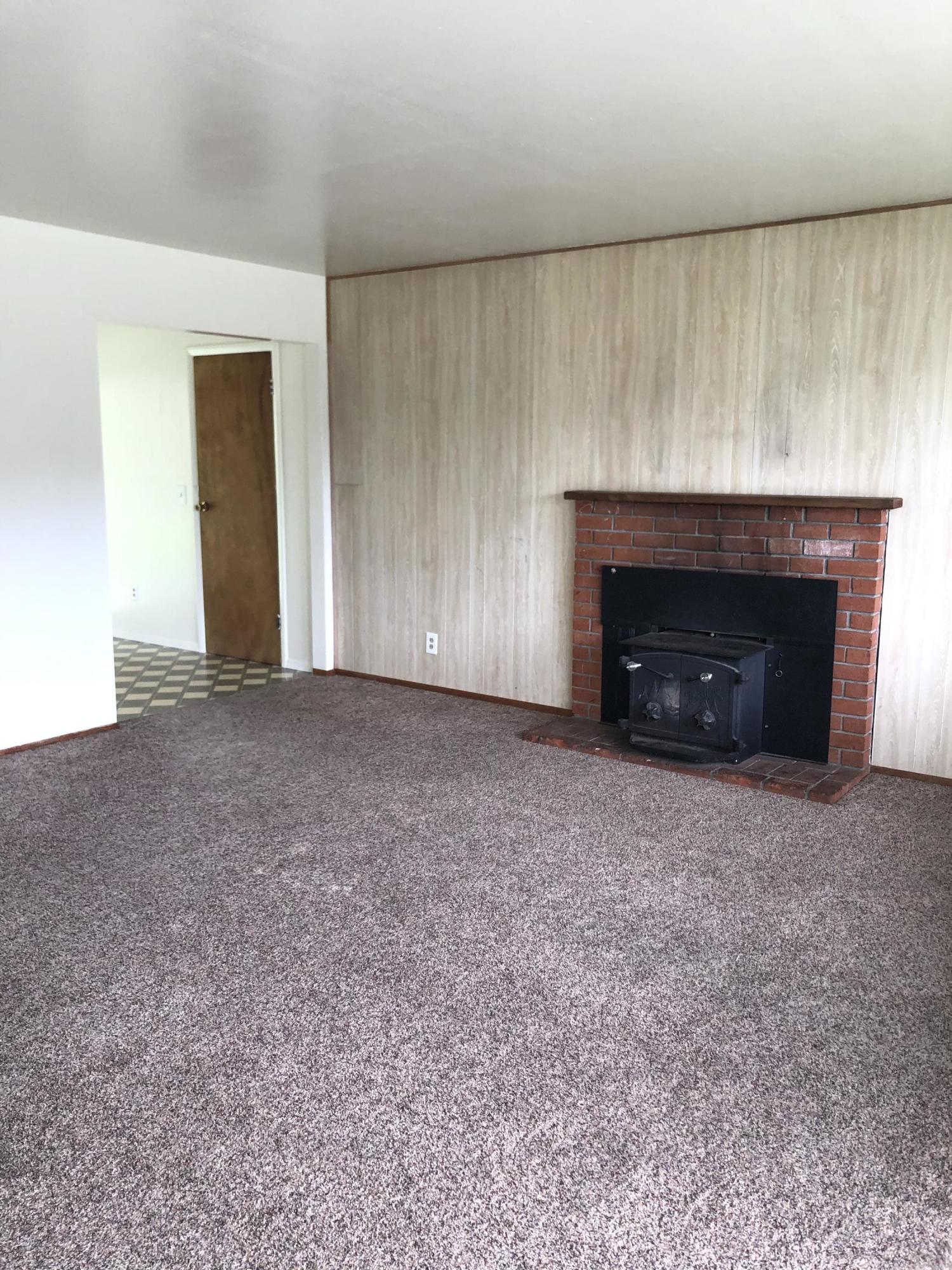 1033 Riverside Drive Rio Dell, CA 95562 - Photo 2 of 13