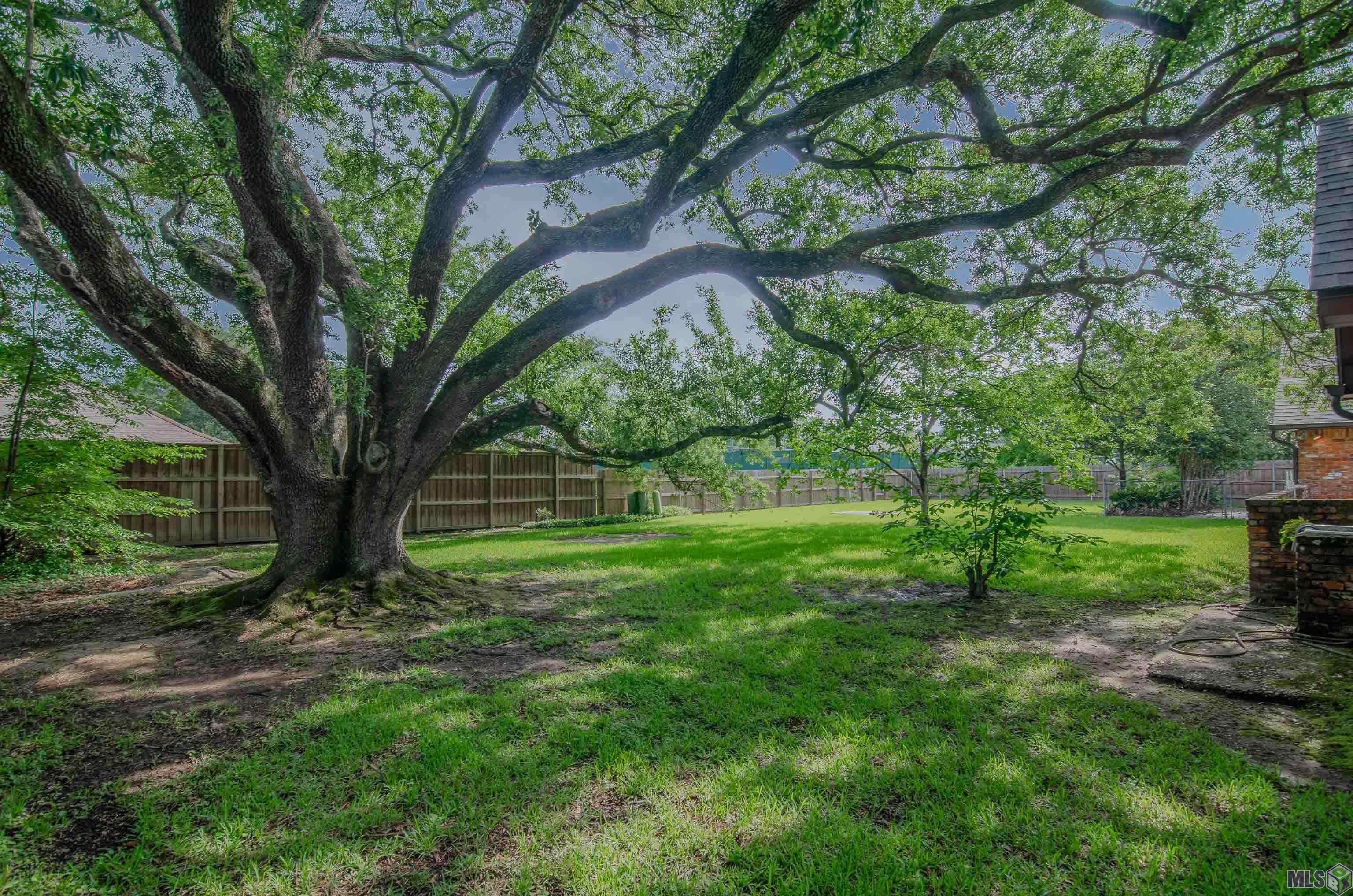 7421 Rienzi Boulevard Baton Rouge, LA 70809 - Photo 2 of 22