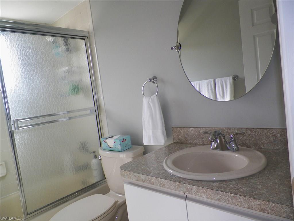 13250 Heather Ridge Loop Fort Myers, FL 33966 - Photo 26 of 35 Guest Bath