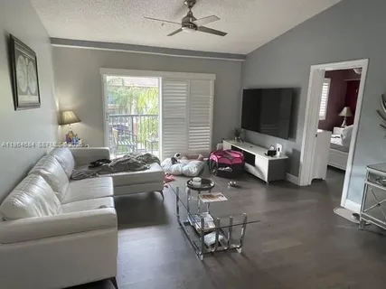 $370,000 | 2039 Southeast 10th Avenue, Unit 517, Fort Lauderdale, FL 33316