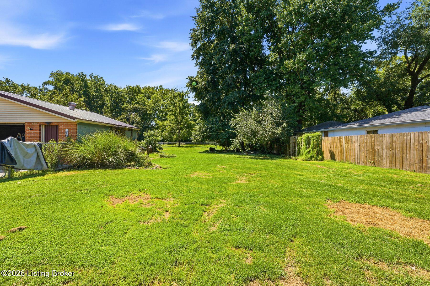 9615 3rd Street Road Louisville, KY 40272 - Photo 46 of 63 photo_online_045