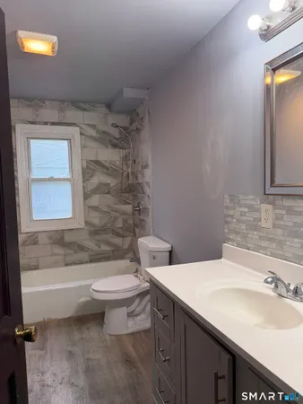 $2,000 | 16 St Lawrence Street, Manchester, CT 06040