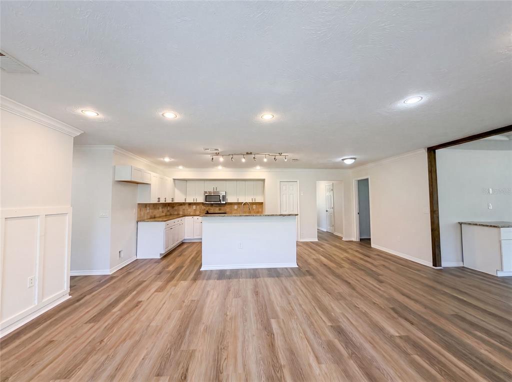 2805 Roman Road Palmetto, FL 34221 - Photo 13 of 29