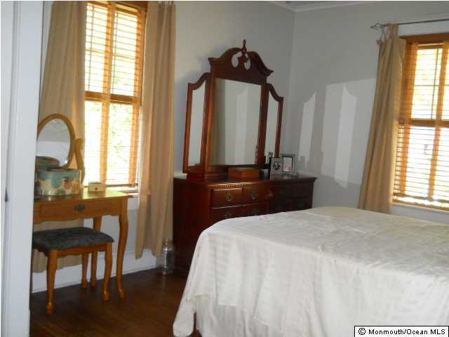 4 Walnut Terrace Keyport, NJ 07735 - Photo 5 of 13 Additional Photo