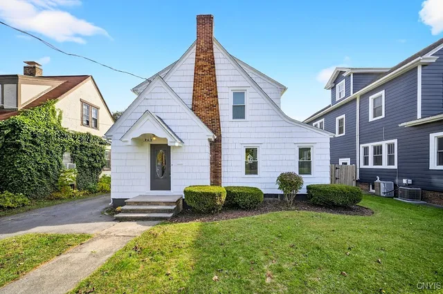 $2,700 | 363 Hickok Avenue, Syracuse, NY 13206