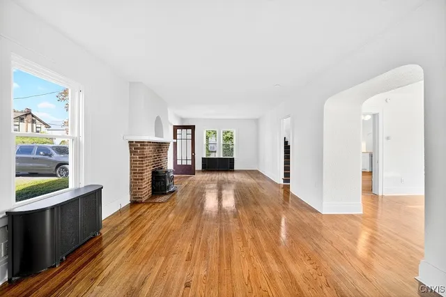 $2,700 | 363 Hickok Avenue, Syracuse, NY 13206