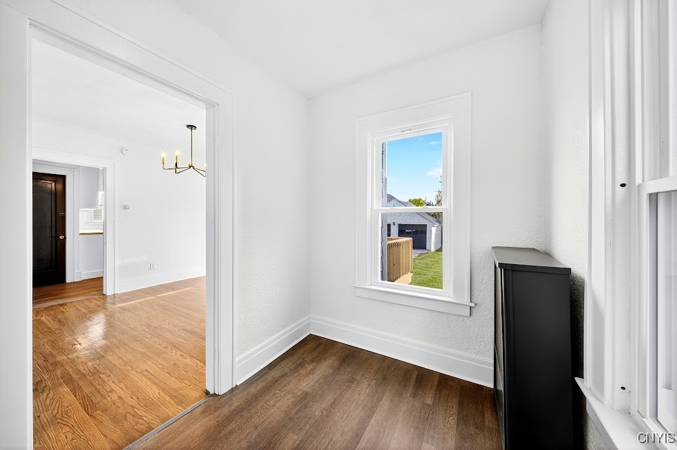 363 Hickok Avenue Syracuse, NY 13206 - Photo 9 of 21