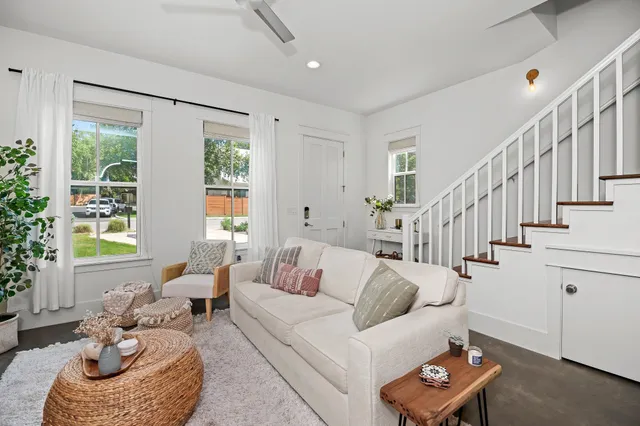 $4,500 | 3206 Garden Villa Lane, Unit A, Austin, TX 78704