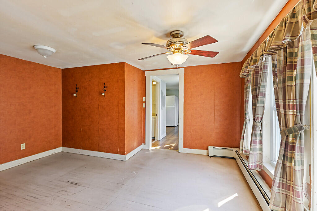 32 Murray Street Augusta, ME 04330 - Photo 12 of 26 12_BP5A0186_DxO_mls