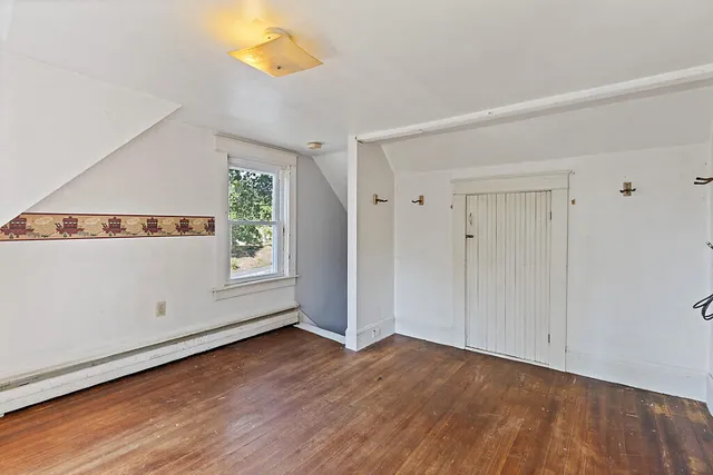 $179,900 | 32 Murray Street, Augusta, ME 04330