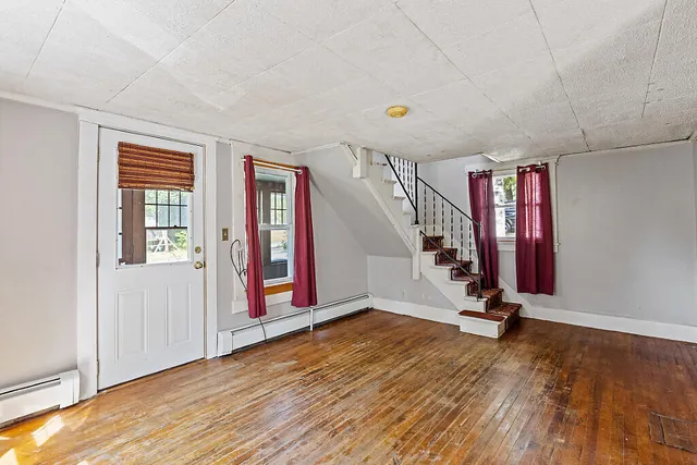 $179,900 | 32 Murray Street, Augusta, ME 04330