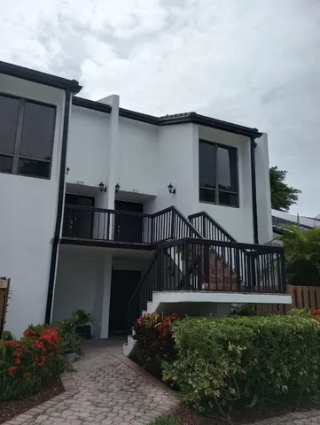 $3,600 | 3205 Bridgewood Drive, Unit 3205, Boca Raton, FL 33434