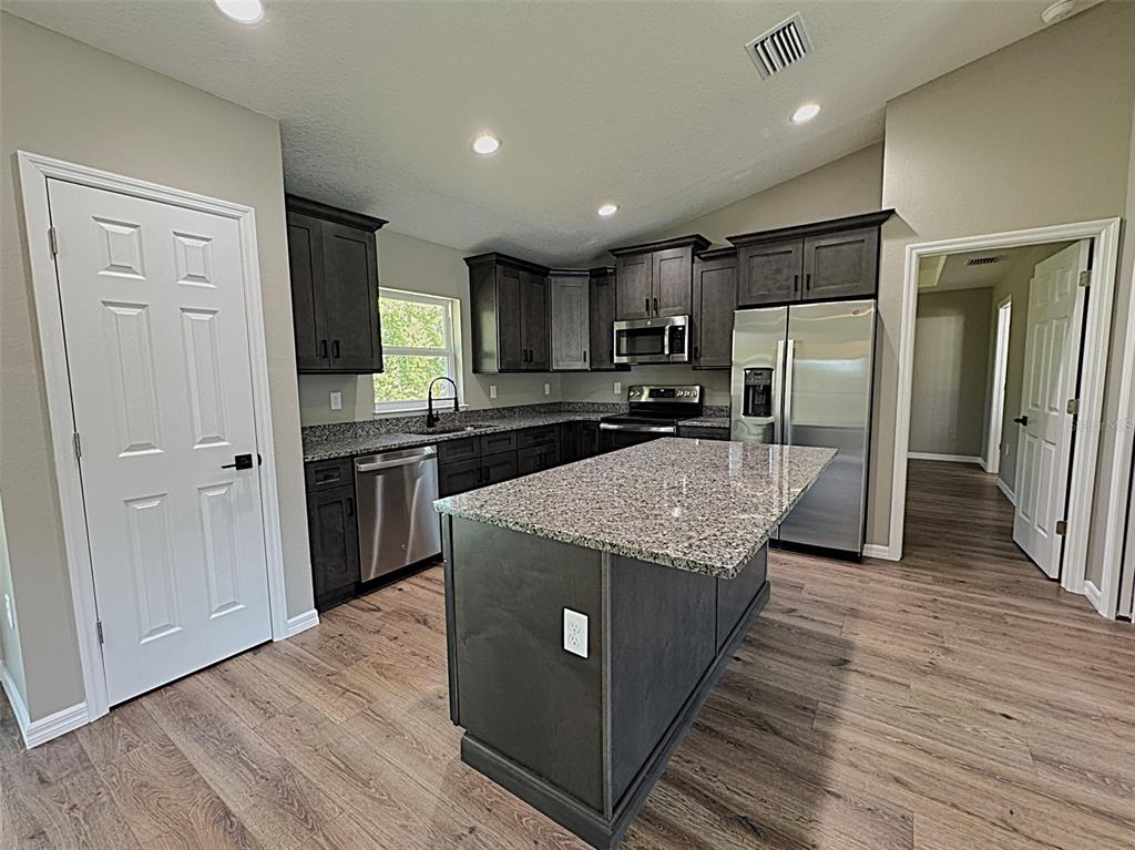 13144 Southwest 73rd Court Road Ocala, FL 34473 - Photo 11 of 33