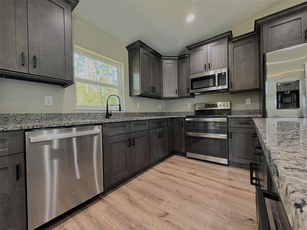 13144 Southwest 73rd Court Road Ocala, FL 34473 - Photo 7 of 33