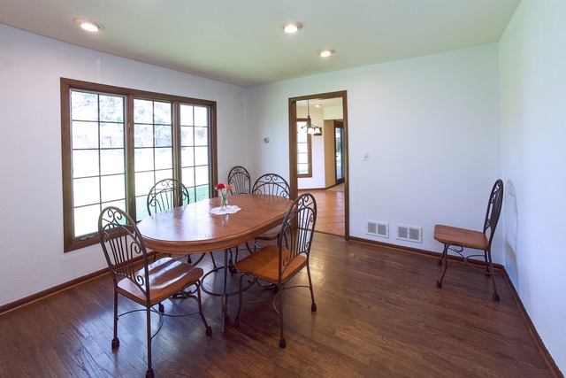 14 Green Ridge Road Elgin, IL 60120 - Photo 12 of 25