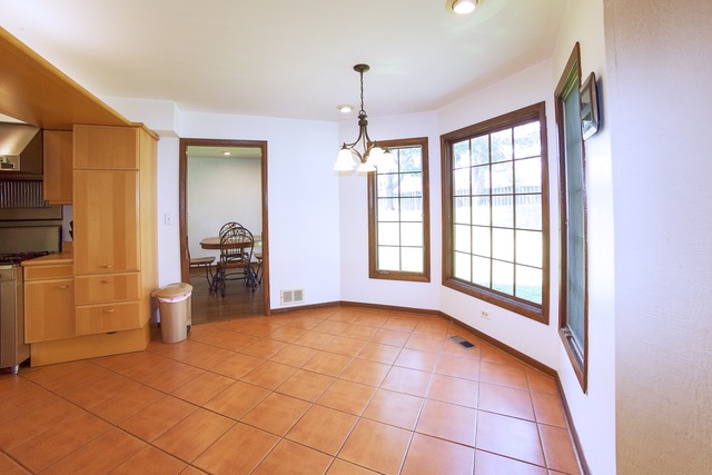 14 Green Ridge Road Elgin, IL 60120 - Photo 13 of 25