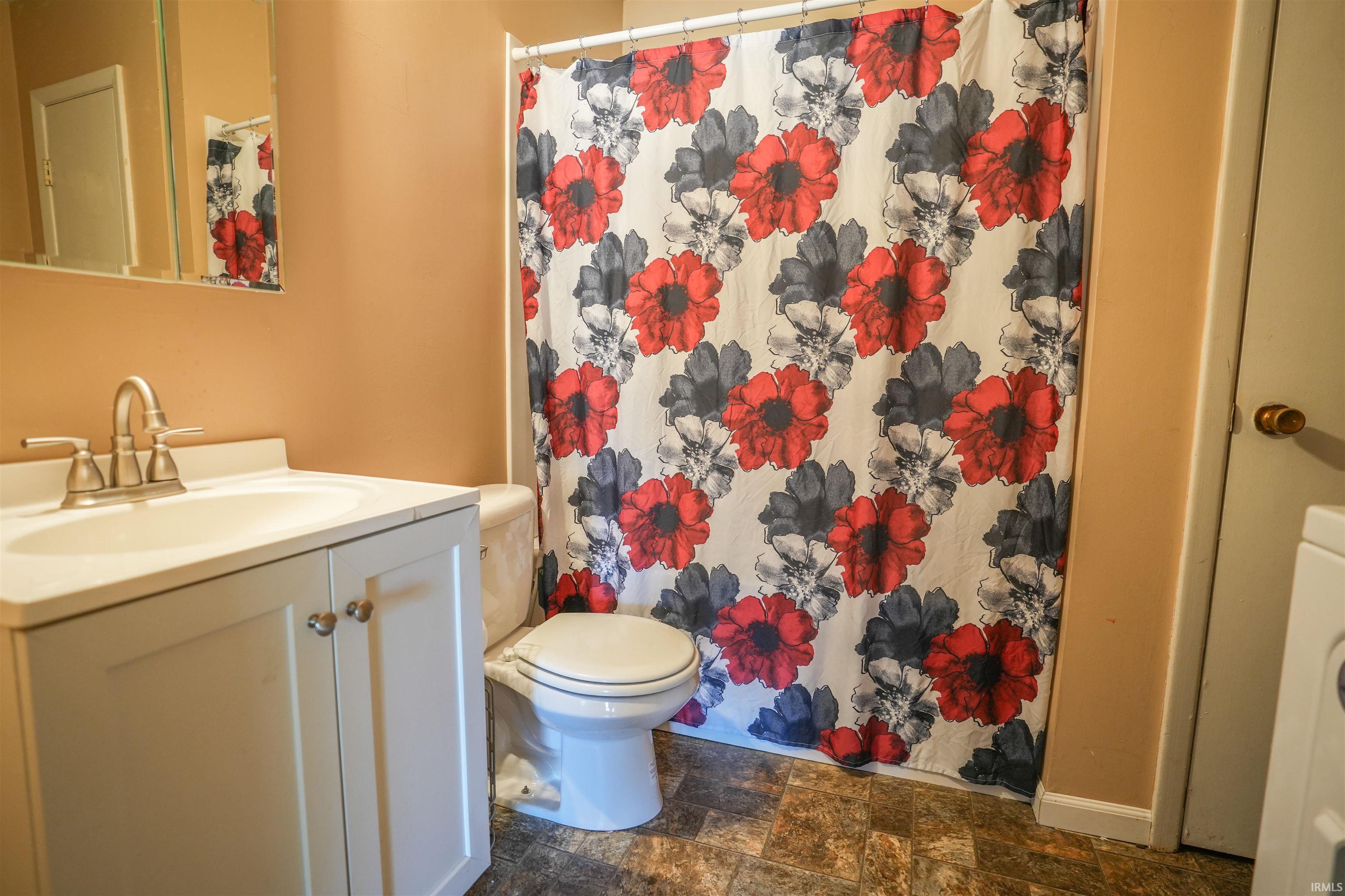 511 Freeman Drive Monticello, IN 47960 - Photo 12 of 16