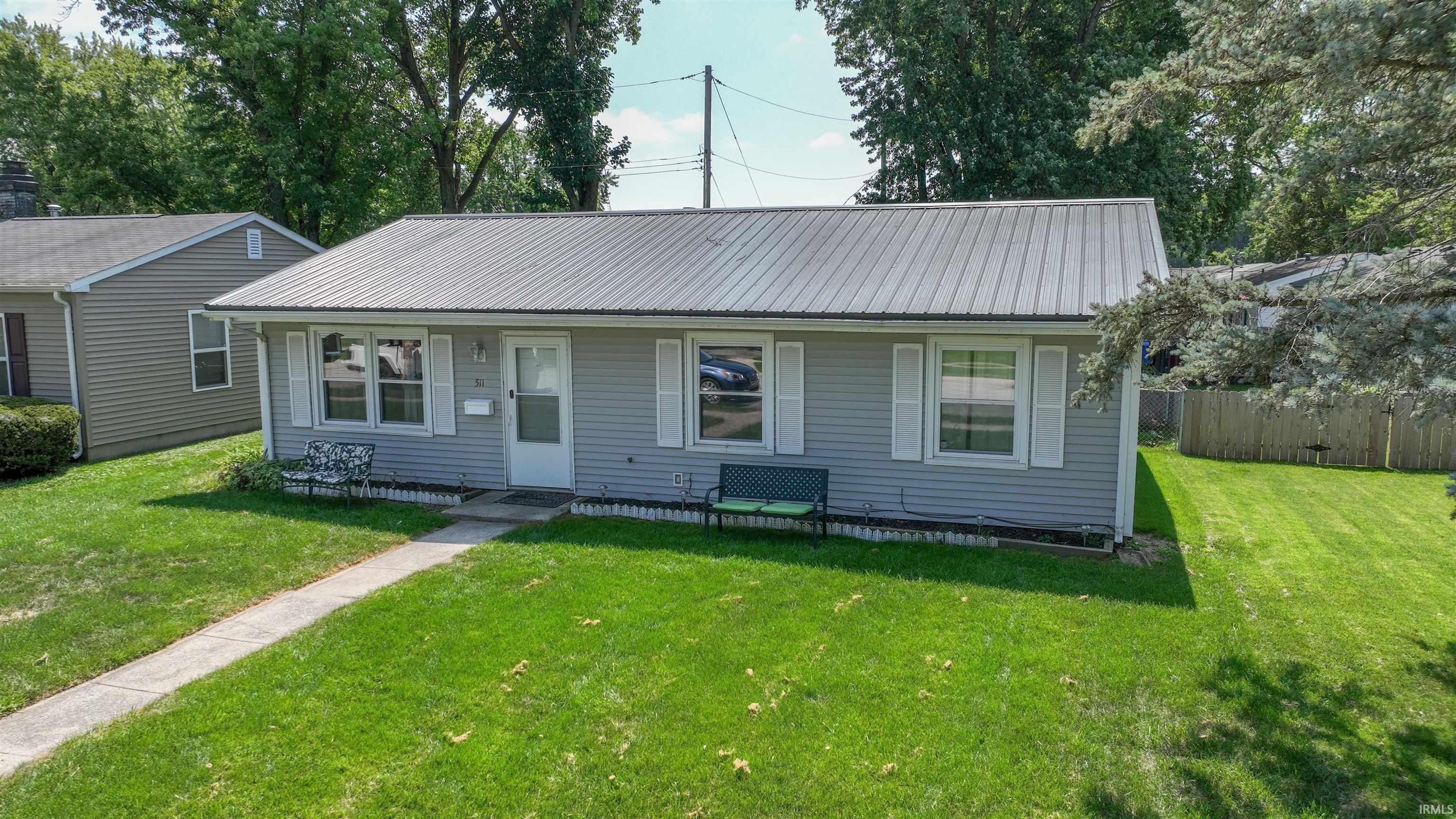 511 Freeman Drive Monticello, IN 47960 - Photo 2 of 16