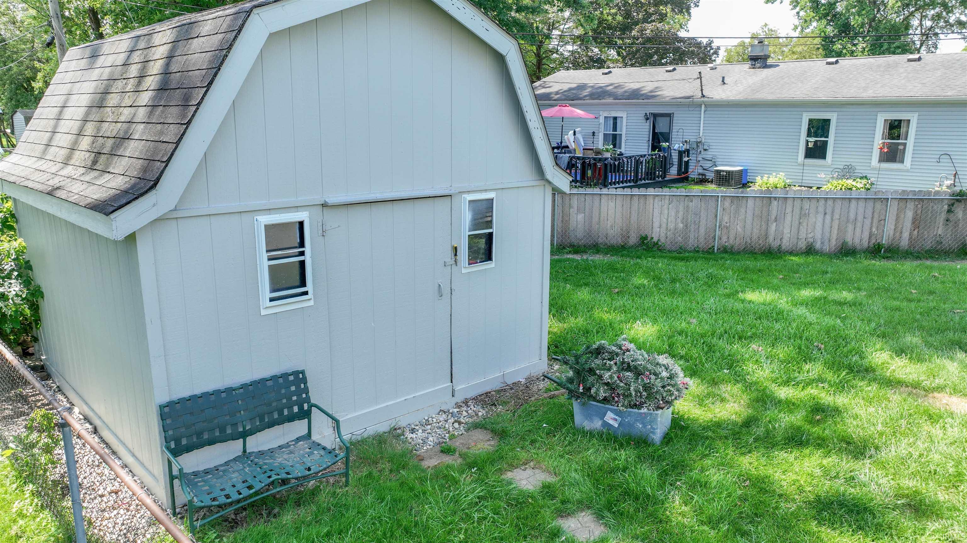 511 Freeman Drive Monticello, IN 47960 - Photo 5 of 16