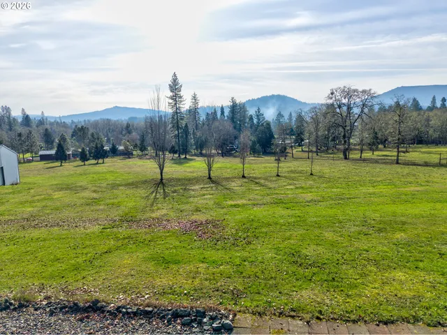 $639,000 | 1720 Elgarose Road, Roseburg, OR 97471