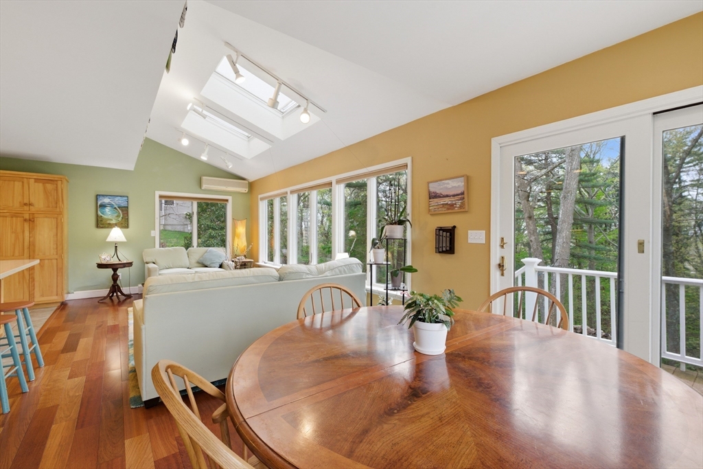 9 Woodcliffe Road Lexington, MA 02421 - Photo 3 of 39