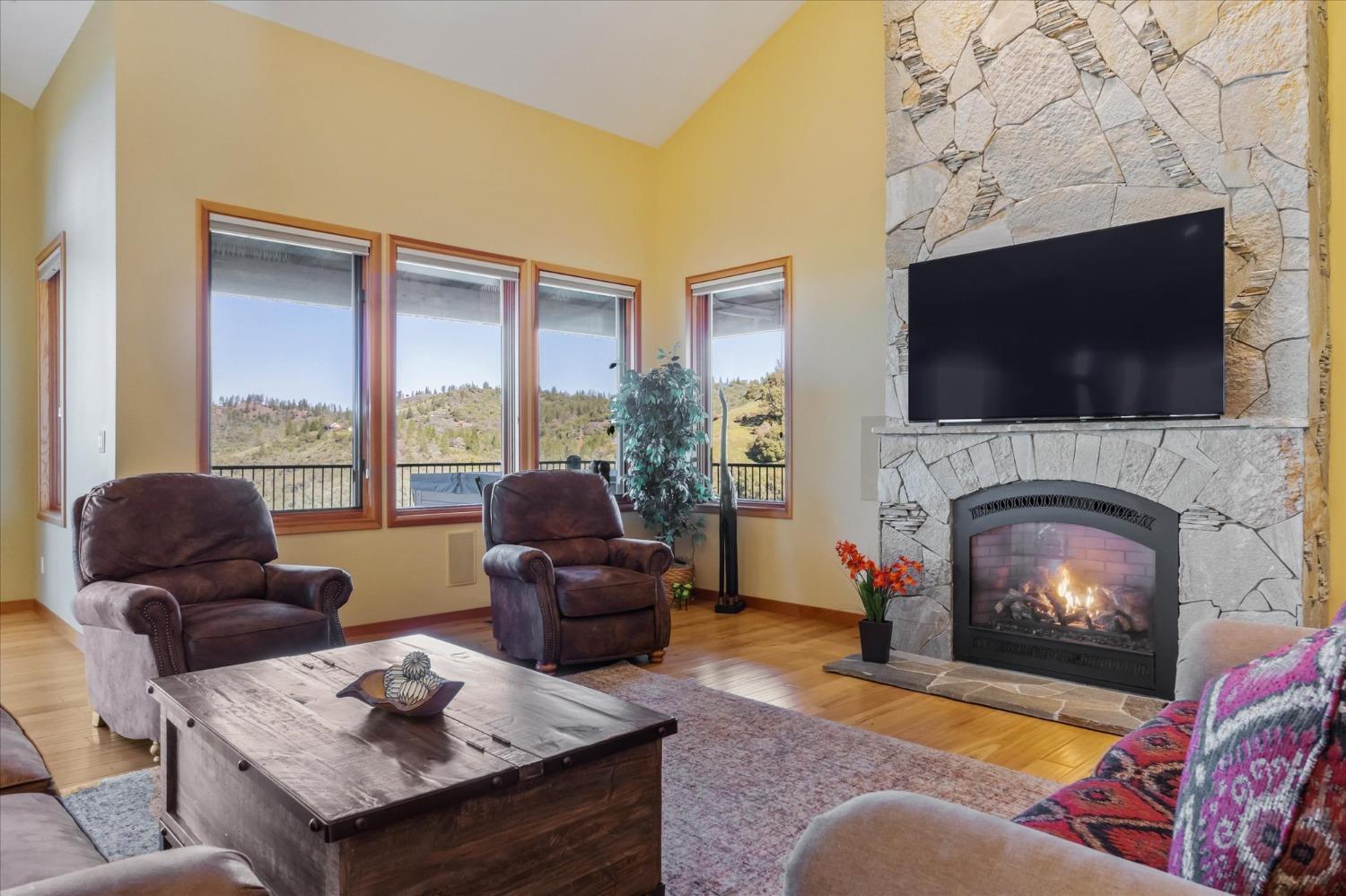 3204 Skunk Ranch Road Murphys, CA 95247 - Photo 8 of 59