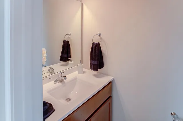 $2,050 | 205 Pacific Drive, Unit E, O'Fallon, IL 62269