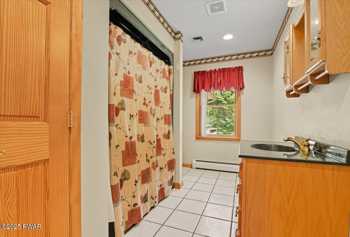 127 Huckleberry Road Newfoundland, PA 18445 - Photo 33 of 40