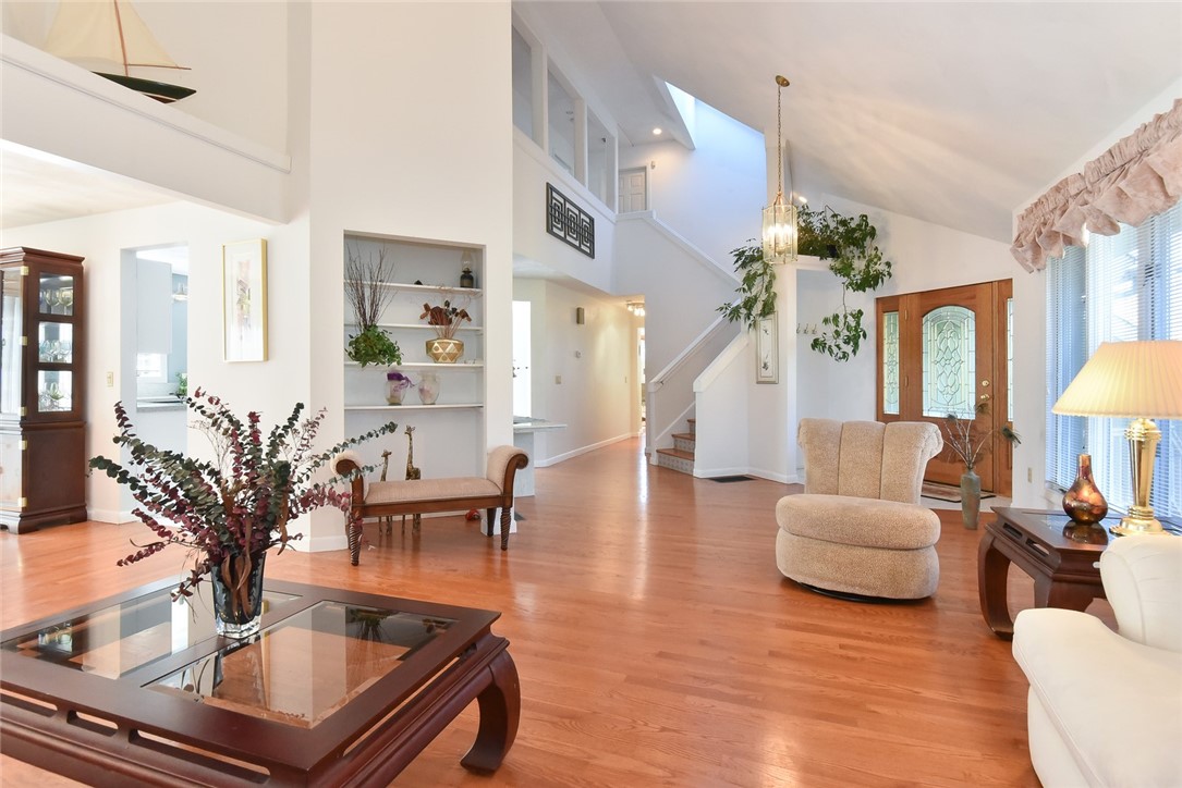 20 Maple Farms Road Cranston, RI 02921 - Photo 2 of 24