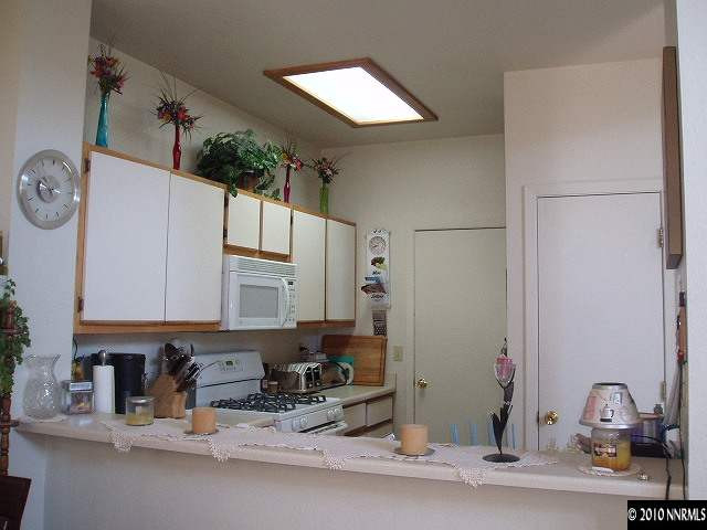 4070 Snowshoe Lane Reno, NV 89502 - Photo 4 of 13 Photo 4
