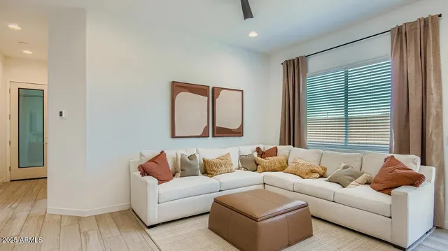 $663,340 | 25630 North 174th Drive, Surprise, AZ 85387