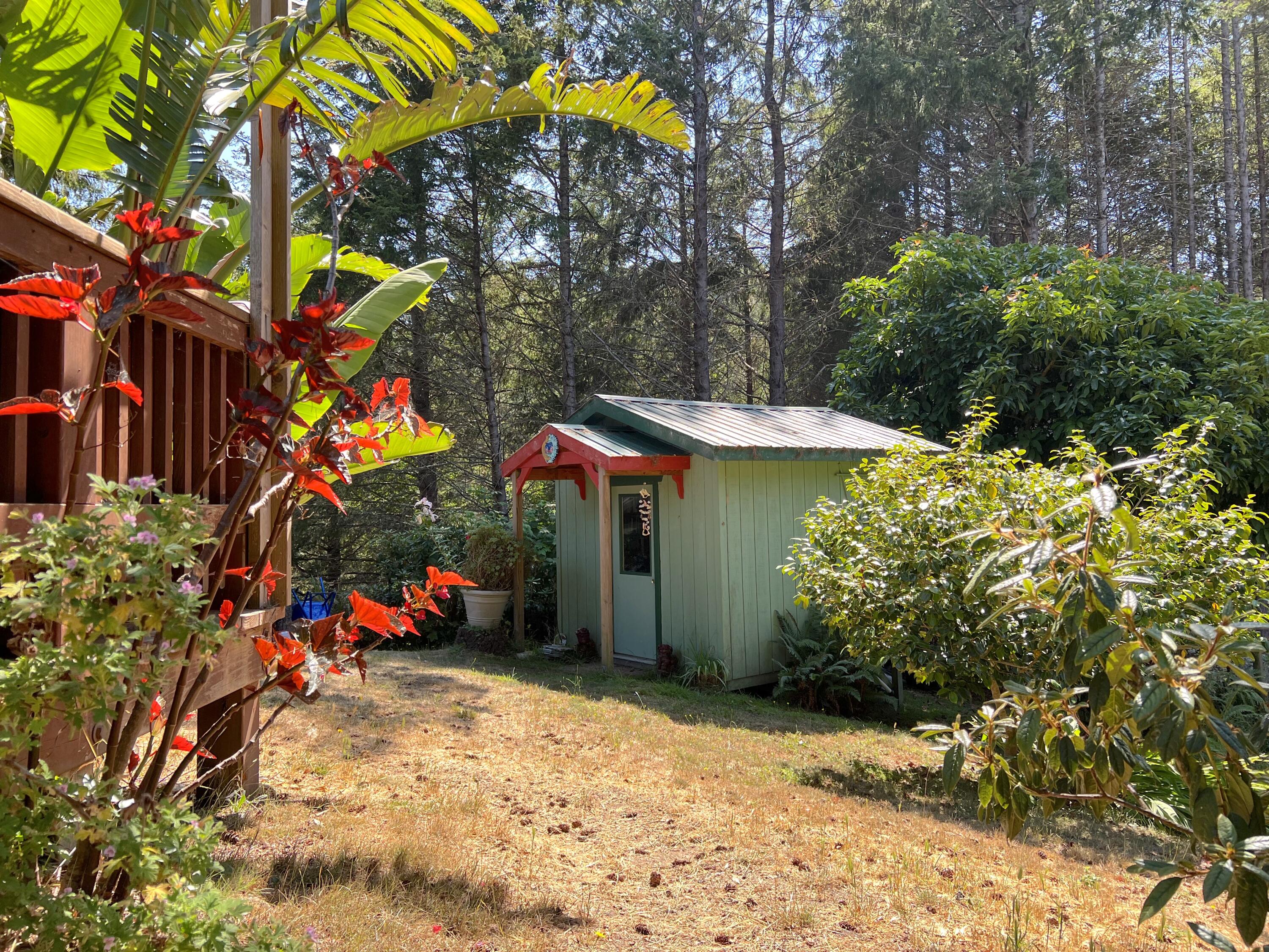 482 Spring Road Shelter Cove, CA 95589 - Photo 37 of 58 Yoga studio1