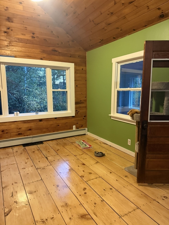 137 Deer Bay Road Ashby, MA 01431 - Photo 11 of 21