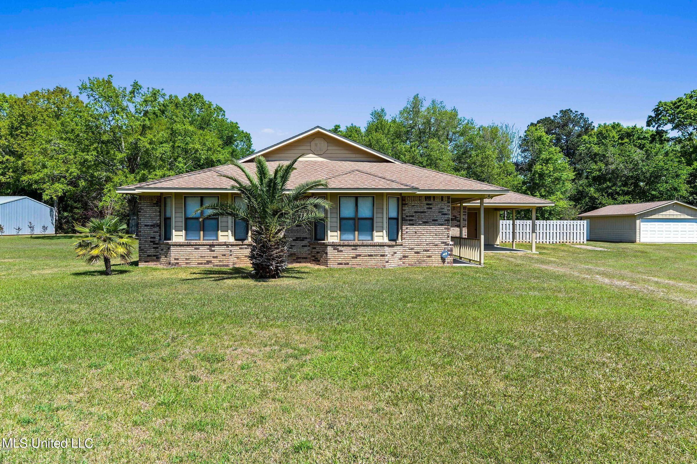 6105 McCormack Road Moss Point, MS 39562 - Photo 1 of 32 Mccormack