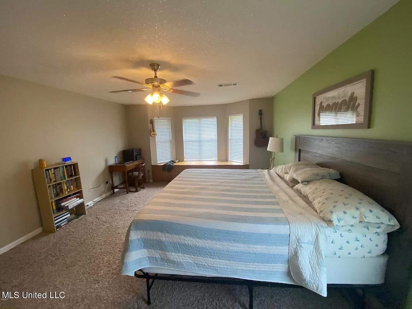 6105 McCormack Road Moss Point, MS 39562 - Photo 11 of 32 IMG_3922